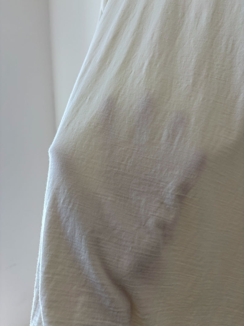 WEFTの二重構造 — 透けにくい